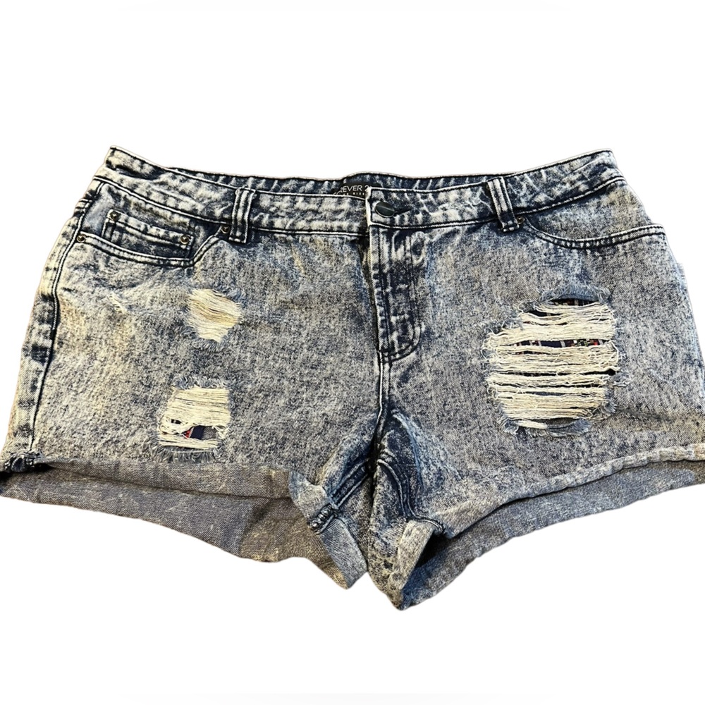 Forever 21 Shorts Sz 16 Distressed Aztec Acid Wash Rolled Hem Shortie Shorts